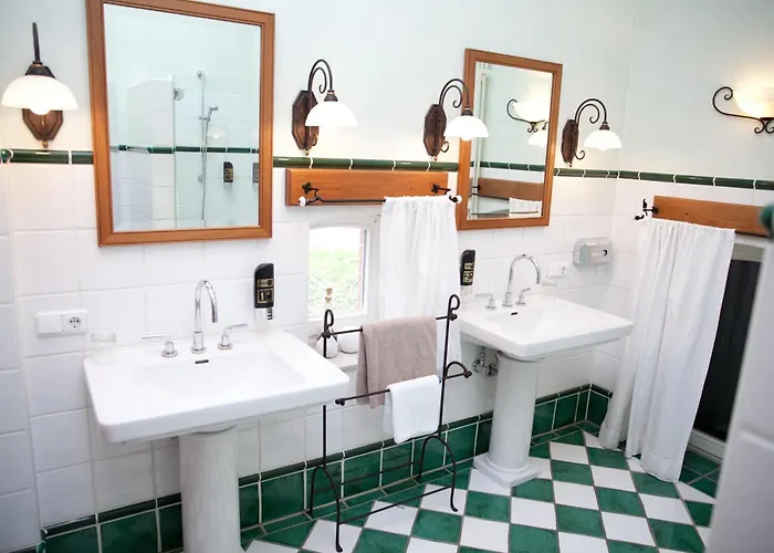 Alte Schule - Rose Hotel